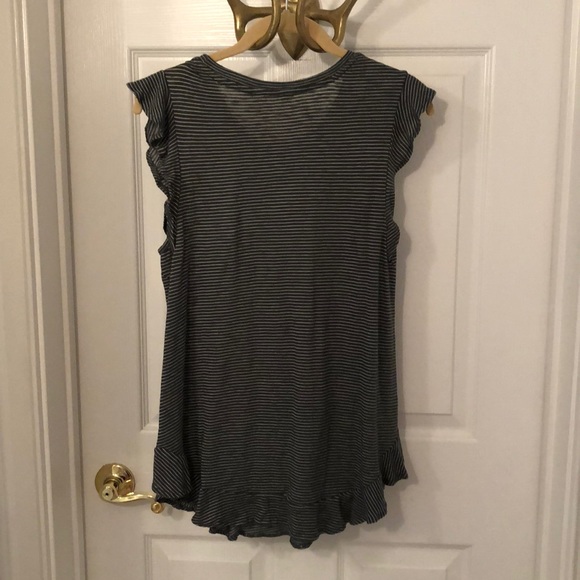 Loft Top - Picture 5 of 5